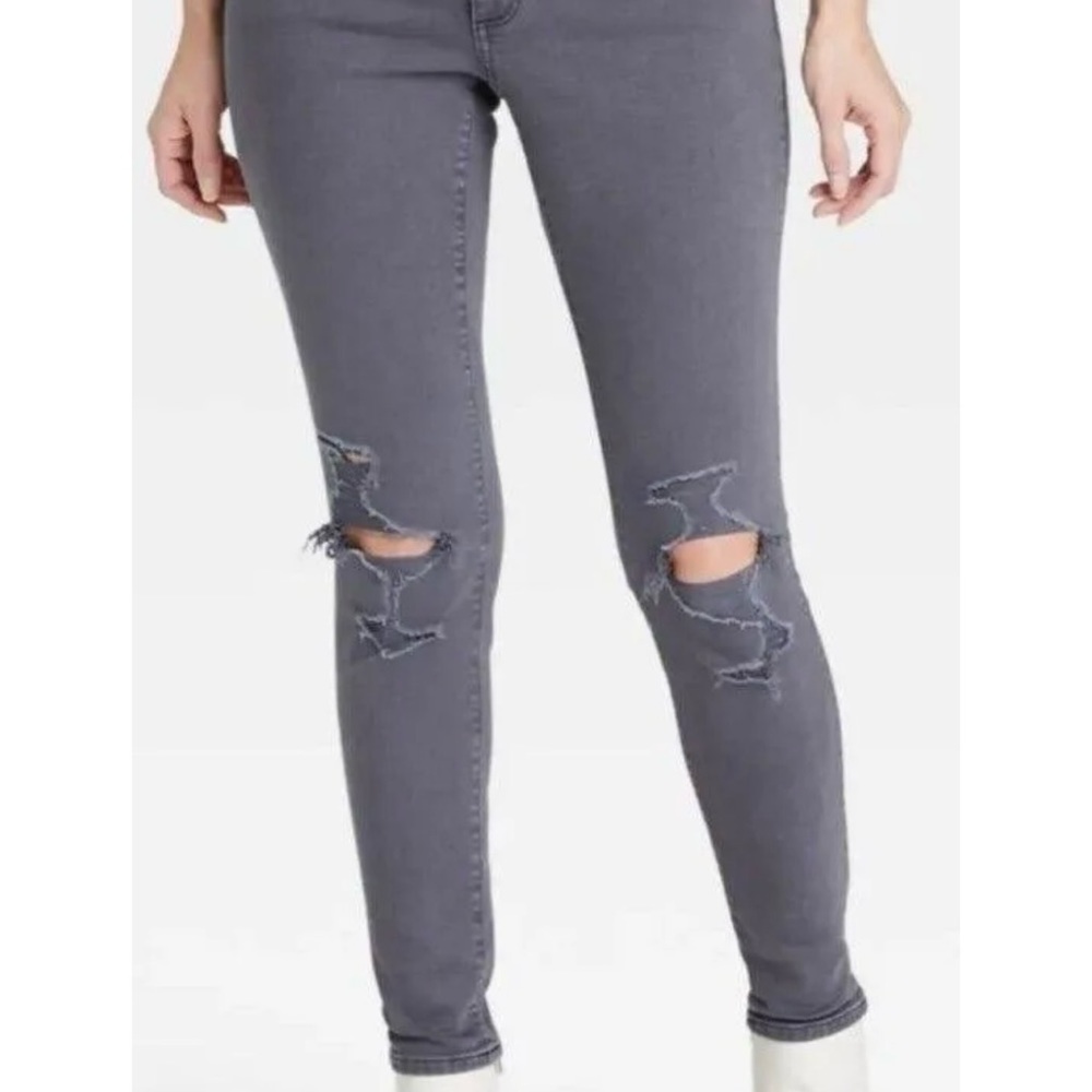 Universal Thread High Rise Skinny Distressed Jeans